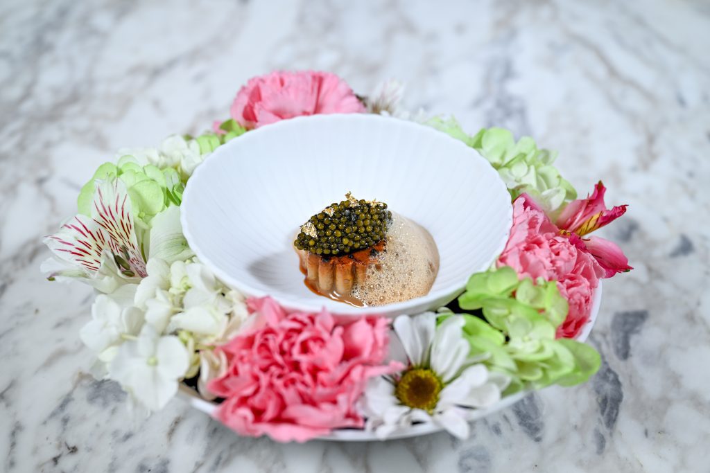 BRM_NovDec_DiningGuideMaass_Kaluga Caviar_Carina Mask_DSC_7084